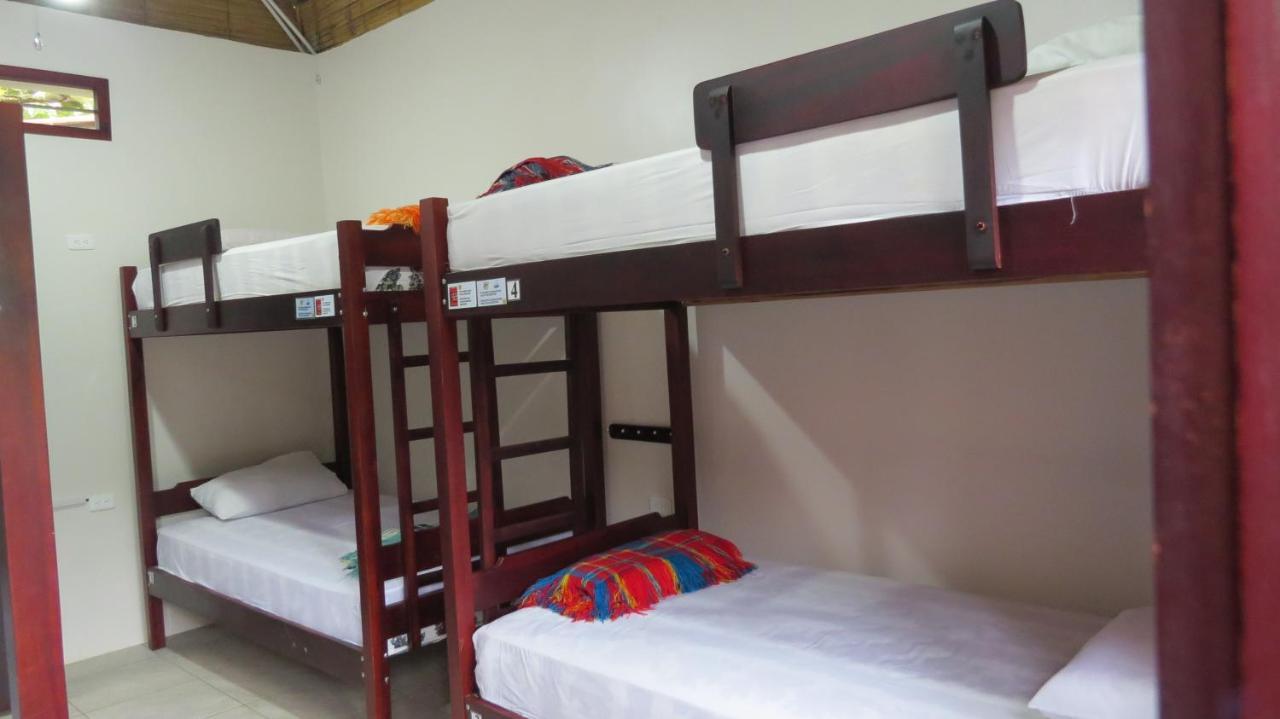 Esperanto Bed & Breakfast Surf Hostel Montañita Dış mekan fotoğraf