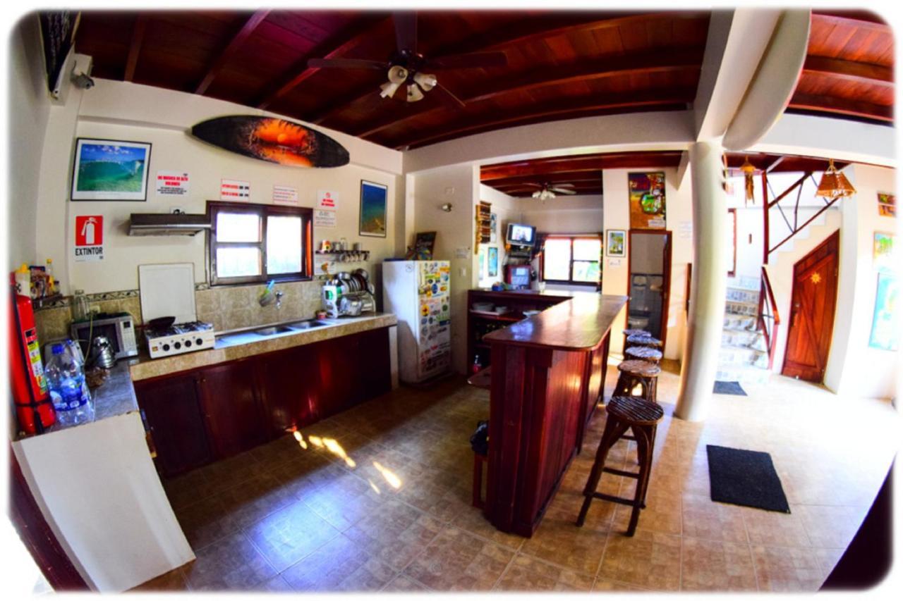 Esperanto Bed & Breakfast Surf Hostel Montañita Dış mekan fotoğraf