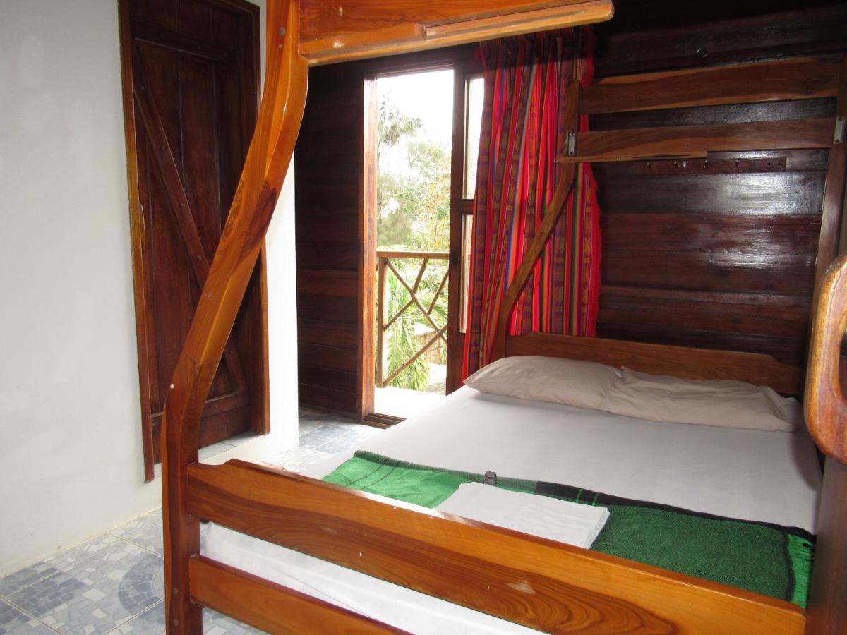 Esperanto Bed & Breakfast Surf Hostel Montañita Dış mekan fotoğraf