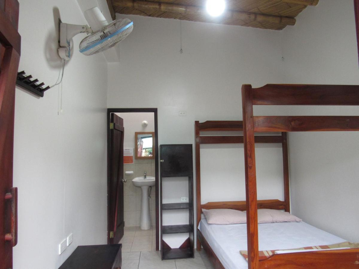 Esperanto Bed & Breakfast Surf Hostel Montañita Dış mekan fotoğraf