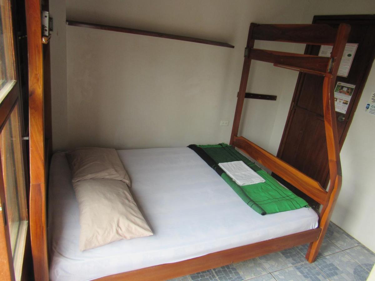 Esperanto Bed & Breakfast Surf Hostel Montañita Dış mekan fotoğraf